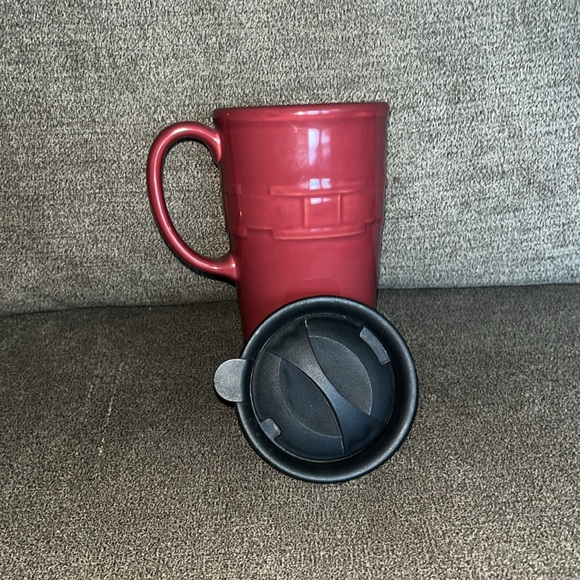Longaberger mug with lid - $15! - Picture 3 of 4